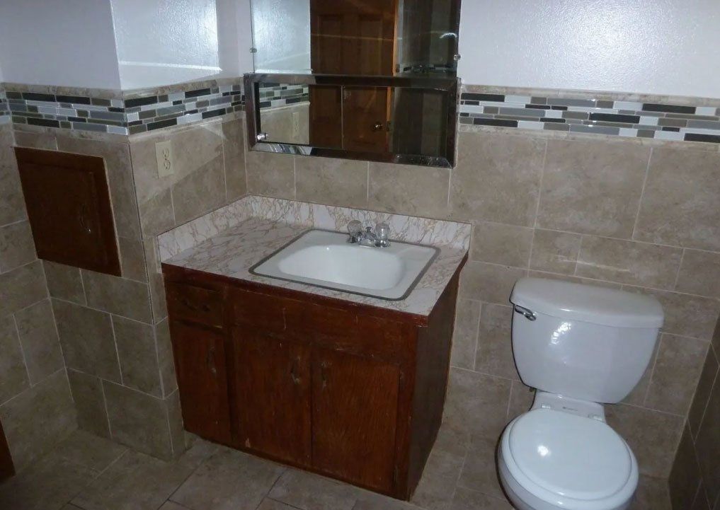 95th Street Townhomes Bathroom