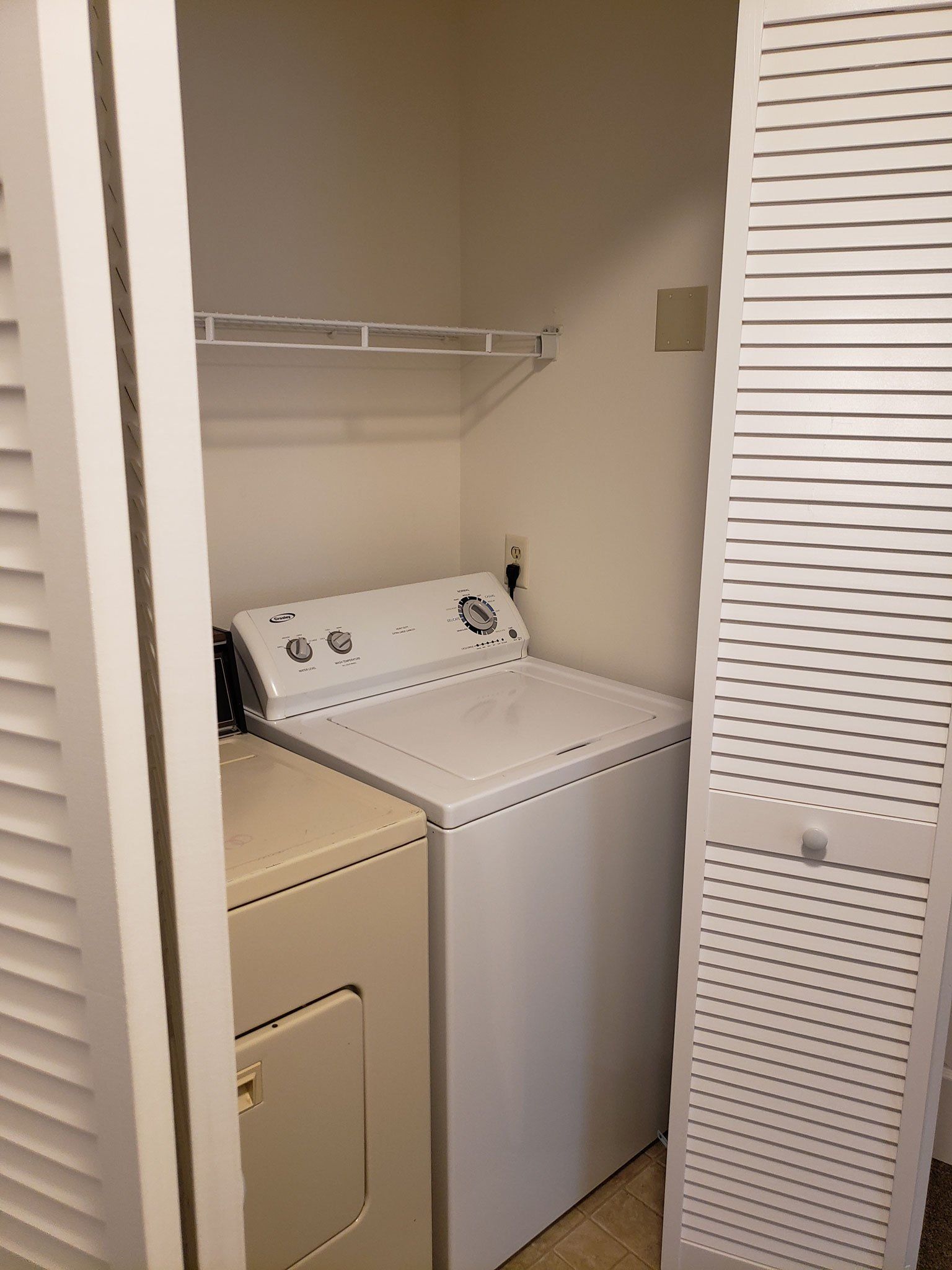 Mill Creek Laundry Room
