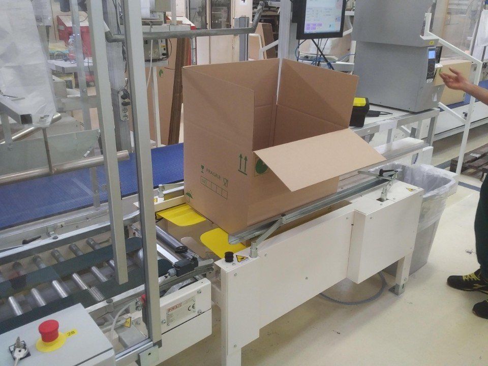macchina imballaggio scatole