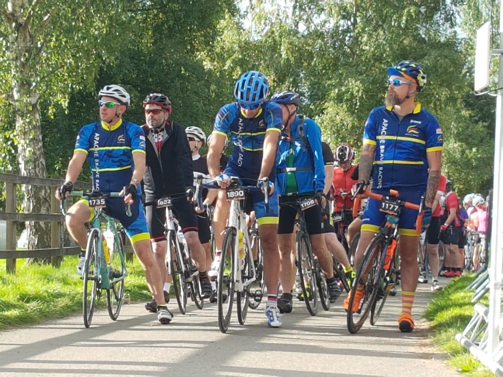 Apache Brave Racing Mad summer hare