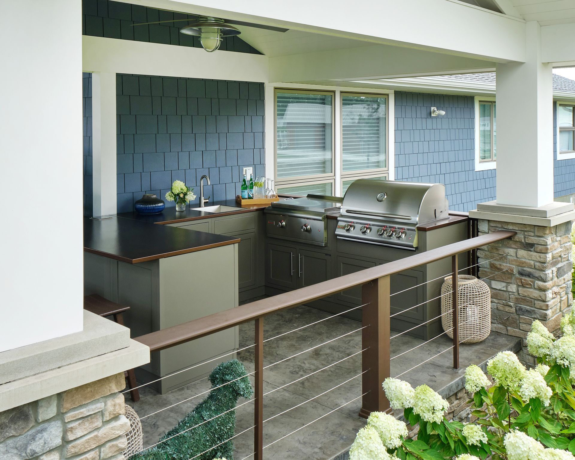 Challenger Designs Outdoor Kitchen Patio Dining