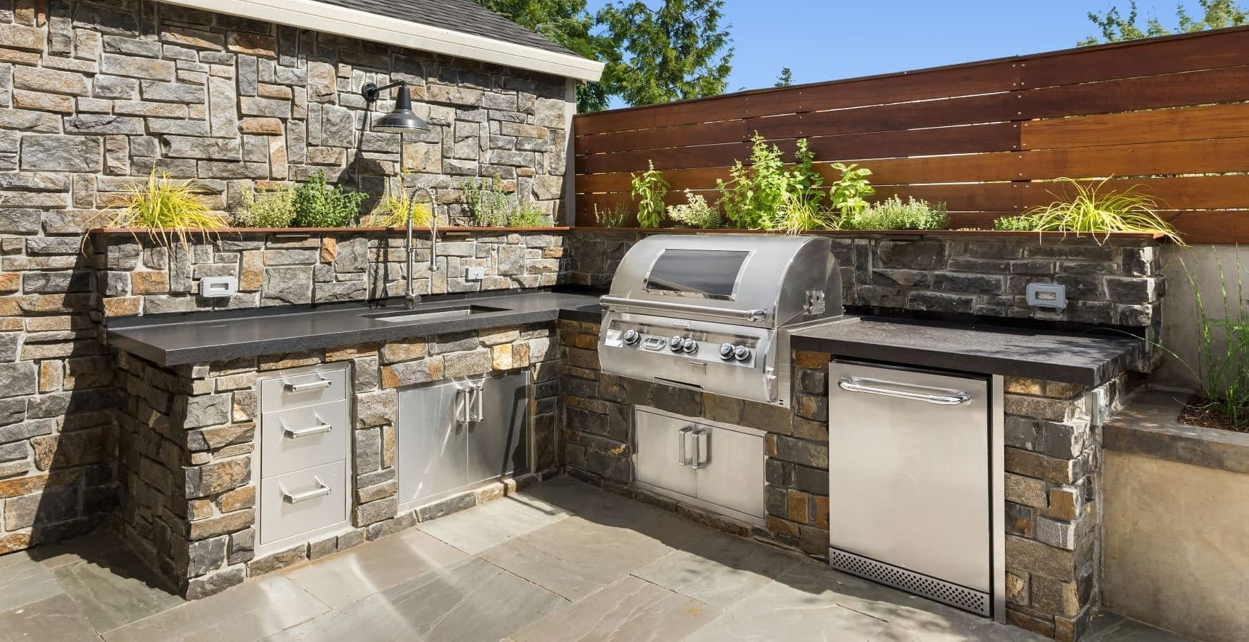 Graysen Woods Outdoor Kitchen