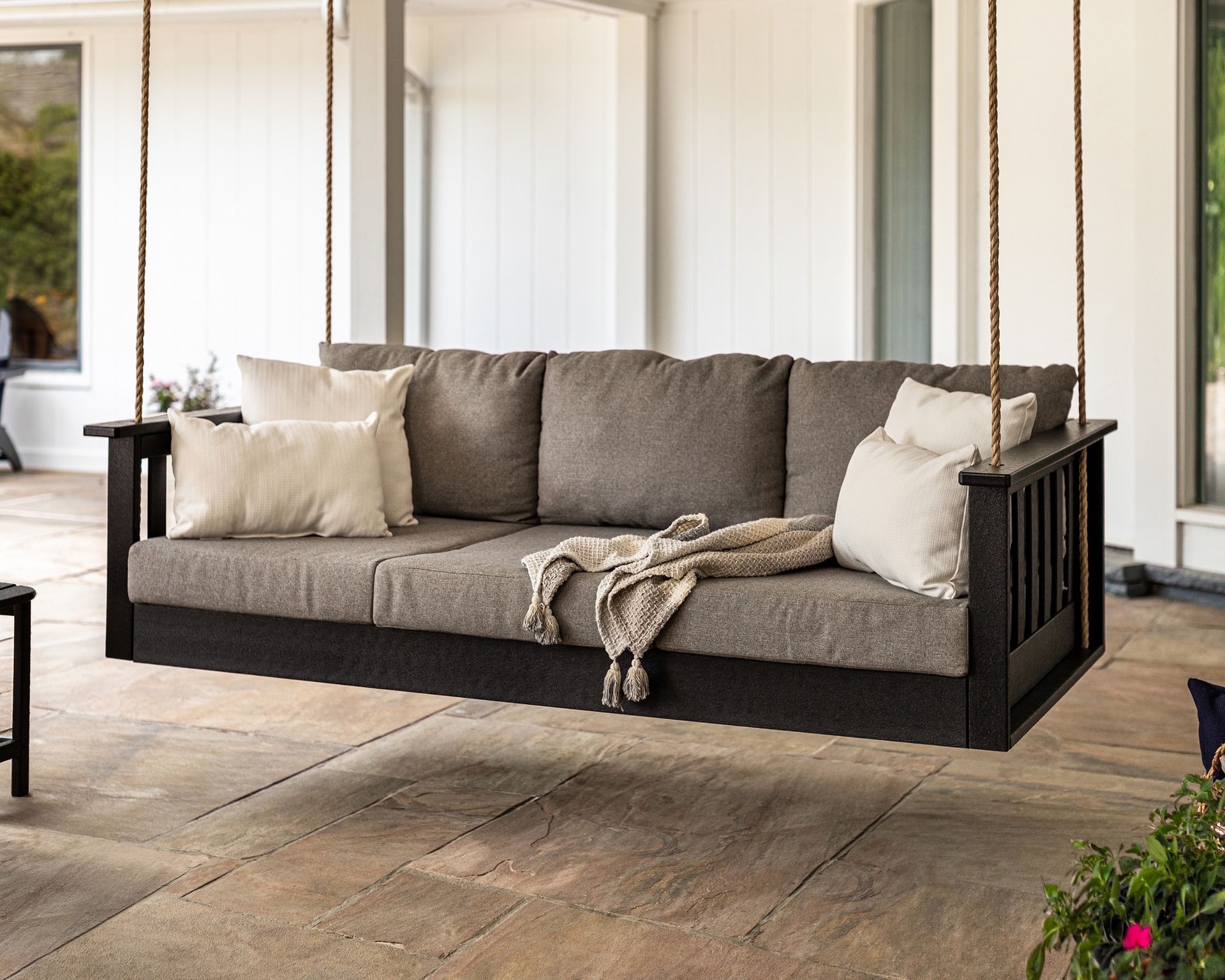 POLYWOOD Vineyard Daybed Swing