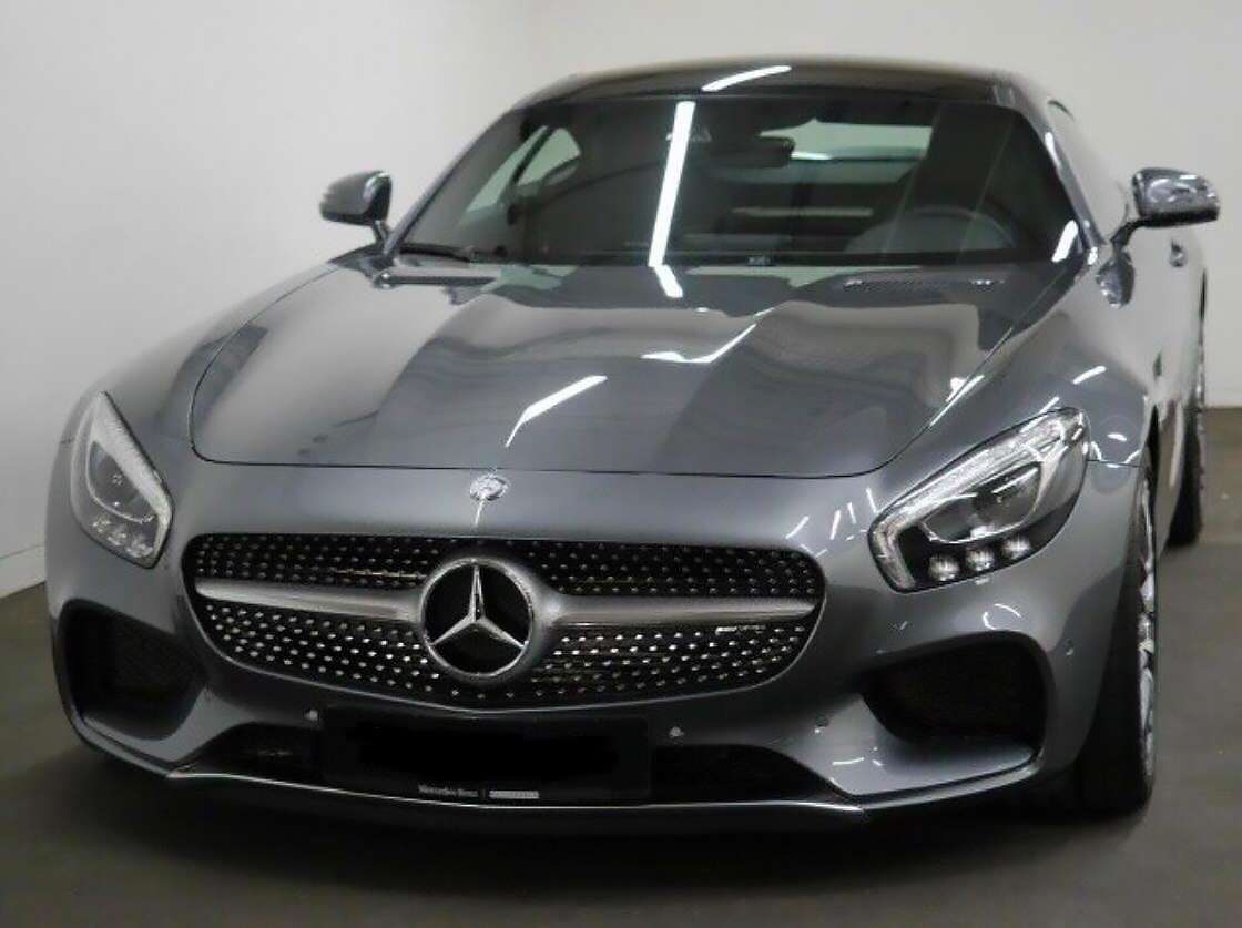 Front Mercedes-Benz AMG GTS