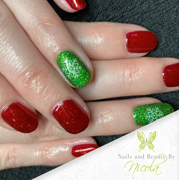 Red And Green Nails