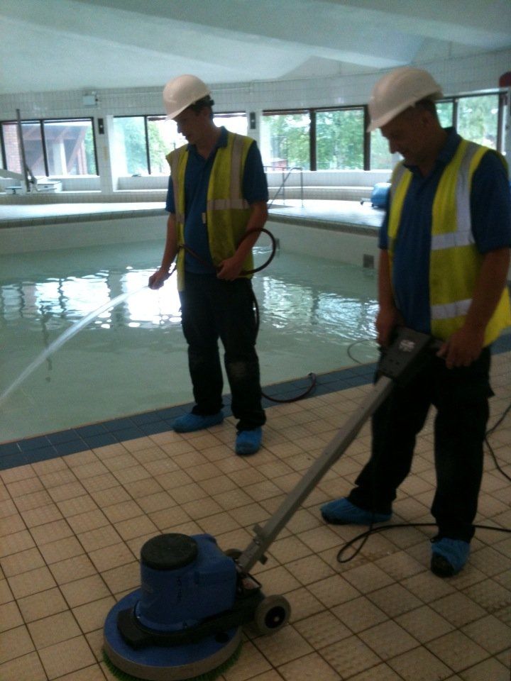 commercial carpet cleaning