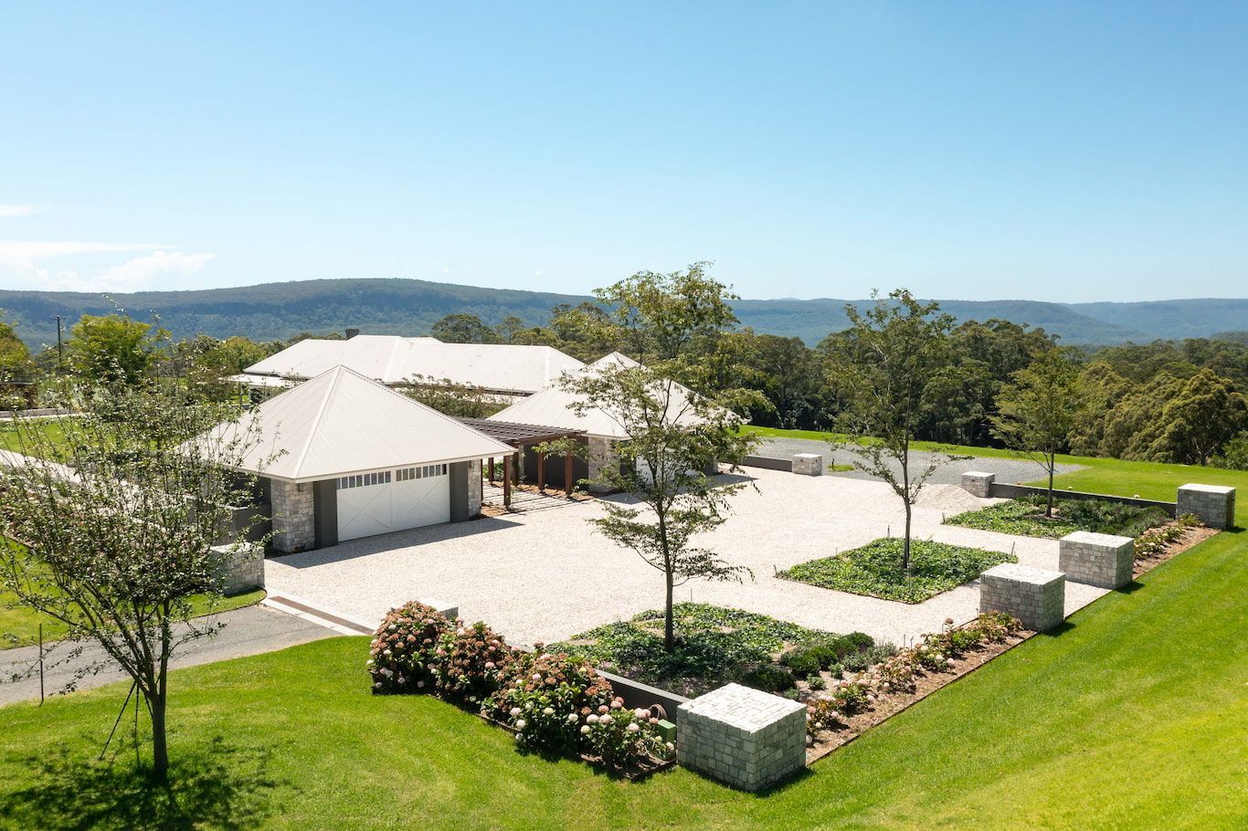 A Modern House Surrounded By Hills And Trees — Ridgeline Building Co In Kangaroo Valley, NSW