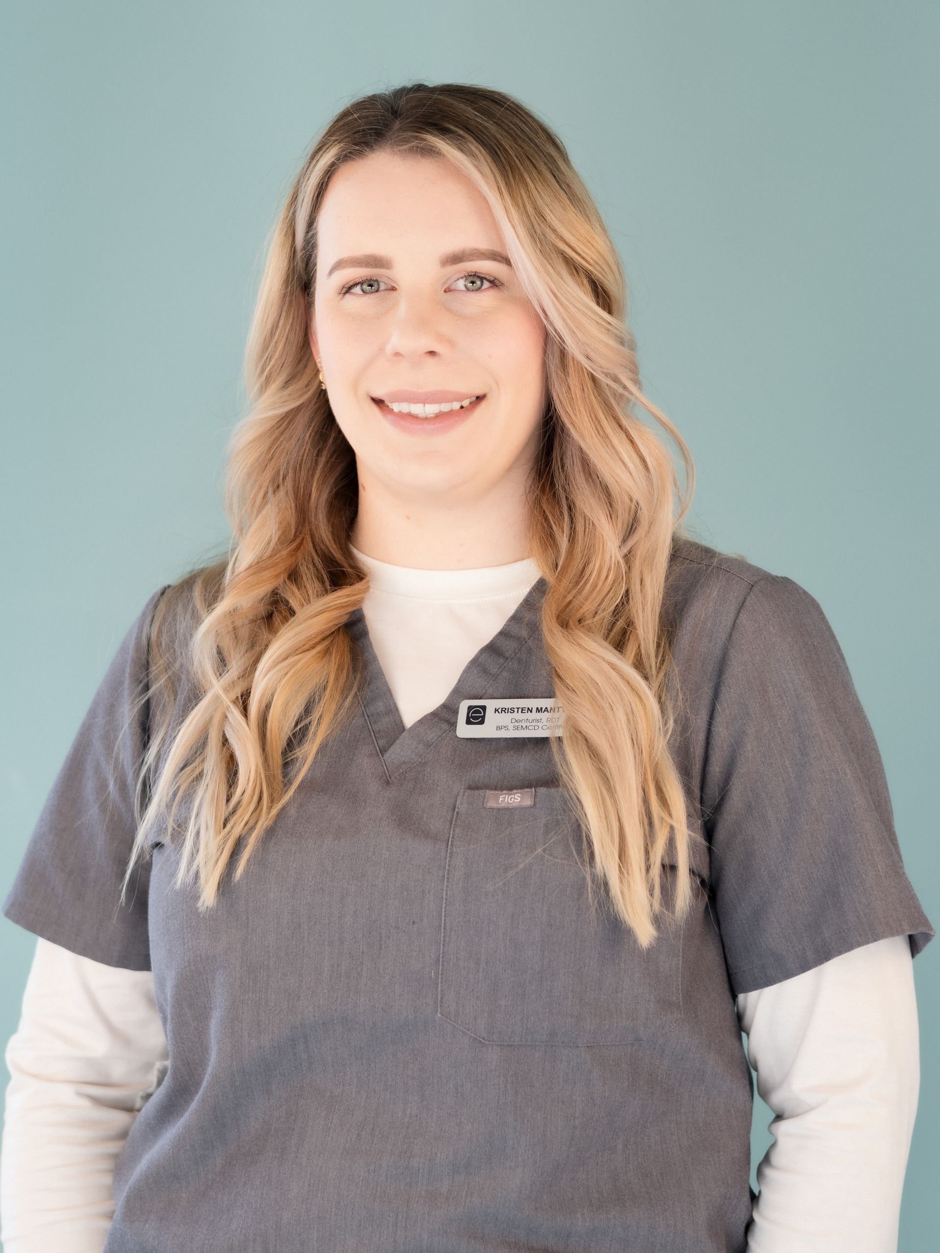 Kristen Mantyla | Denturist Photo | Denture Clinic Team Member | Local Denturist | Denture Team Staff Member | Envision Denture and Implant Centre | Best Denturist In Surrey, British Columbia