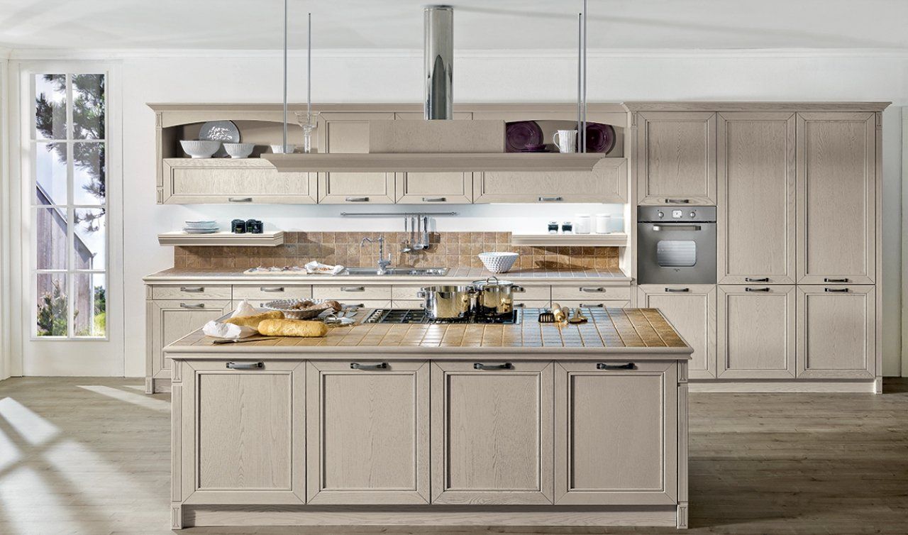cucina con isola classica