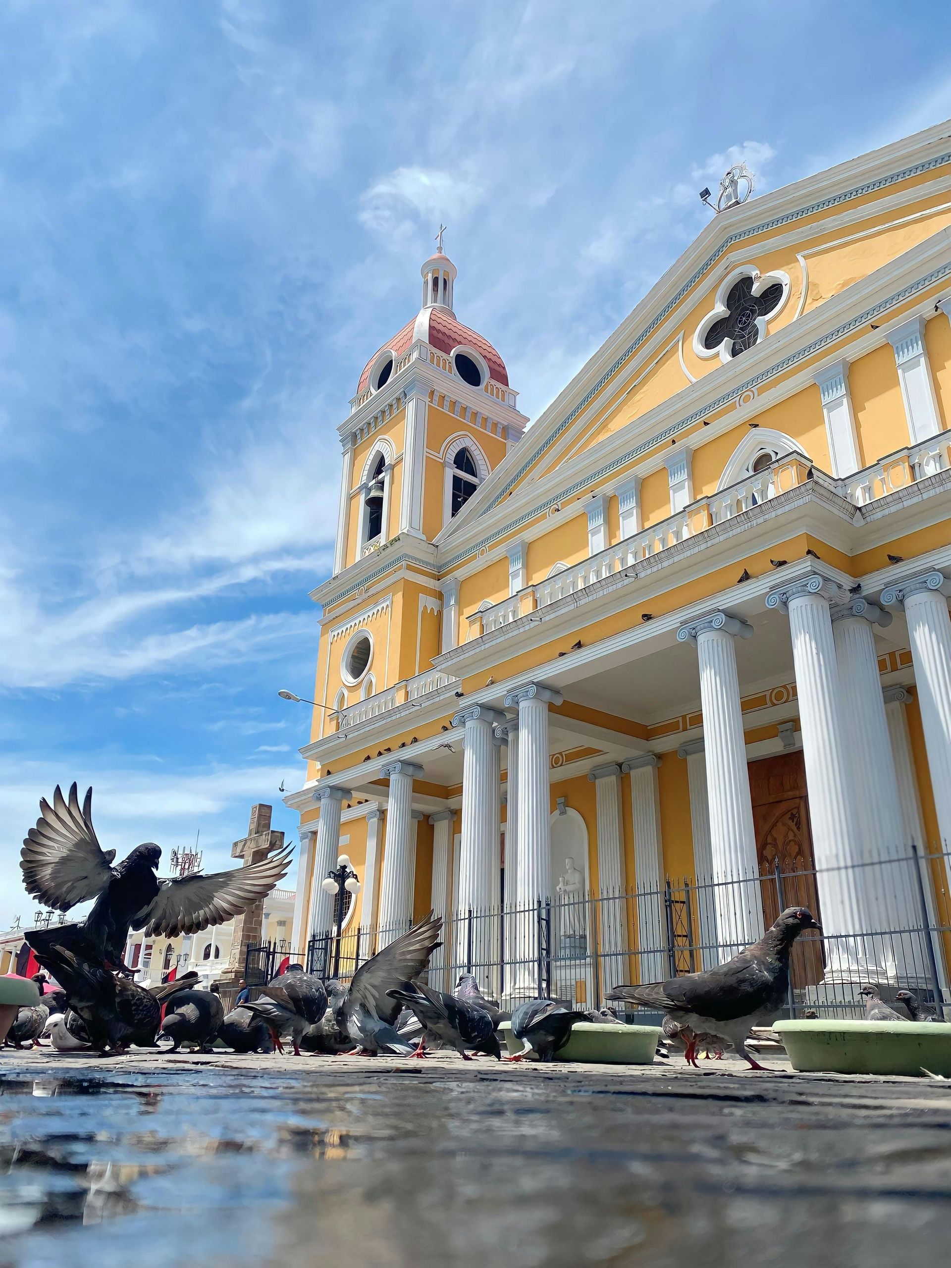 Colonial architecture and cultural tour in Nicaragua and Costa Rica