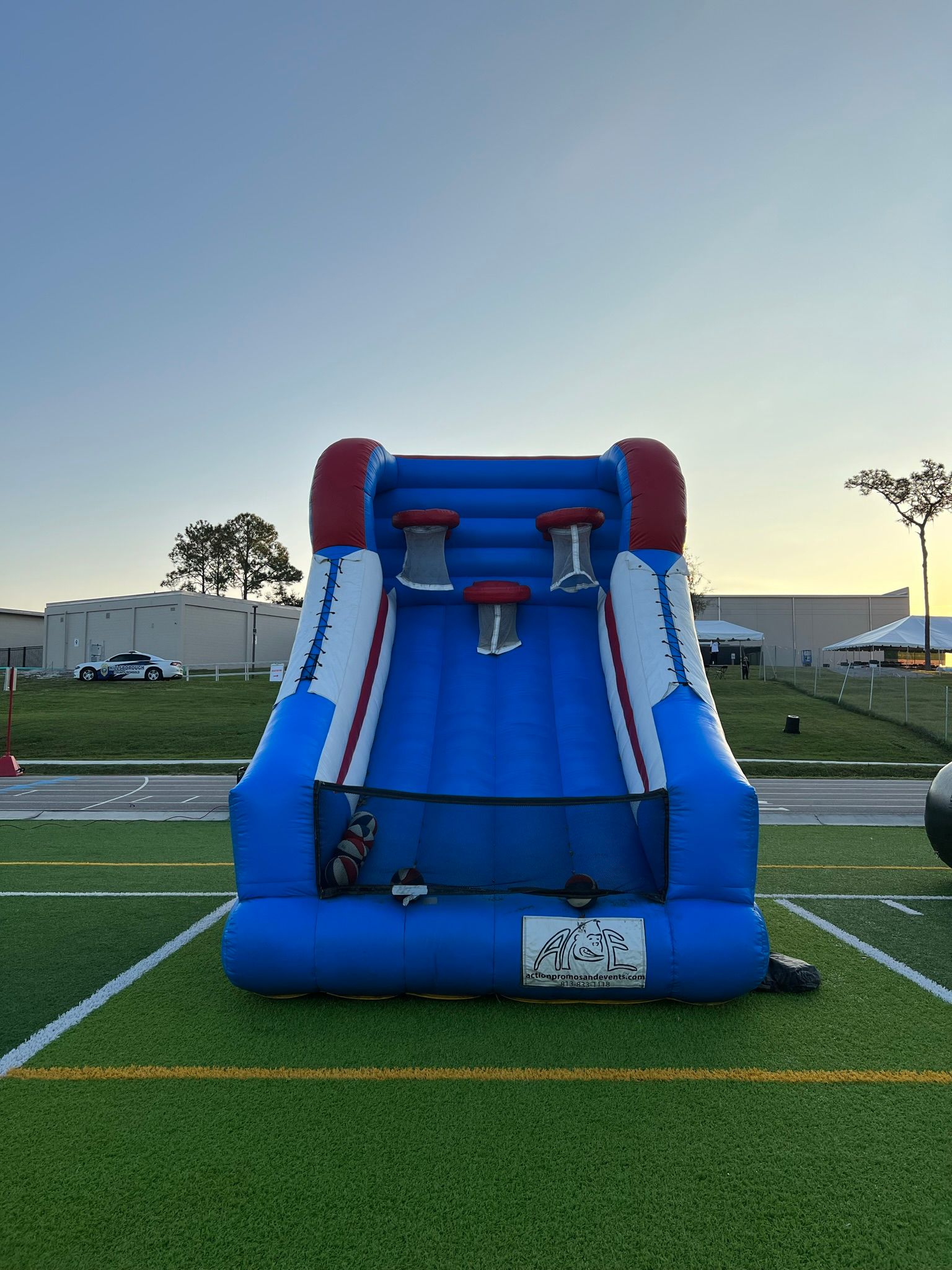  Inflatable basketball shooting game with three hoops for competition.