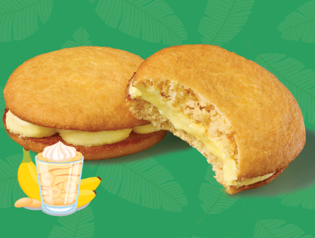 two banana puddin creme pies on a green background 