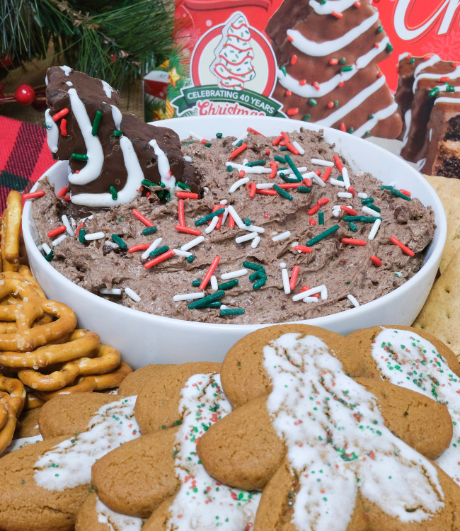 christmas tree cakes chocolate-flavored dip with pretzels, graham crackers and gingerbread cookies