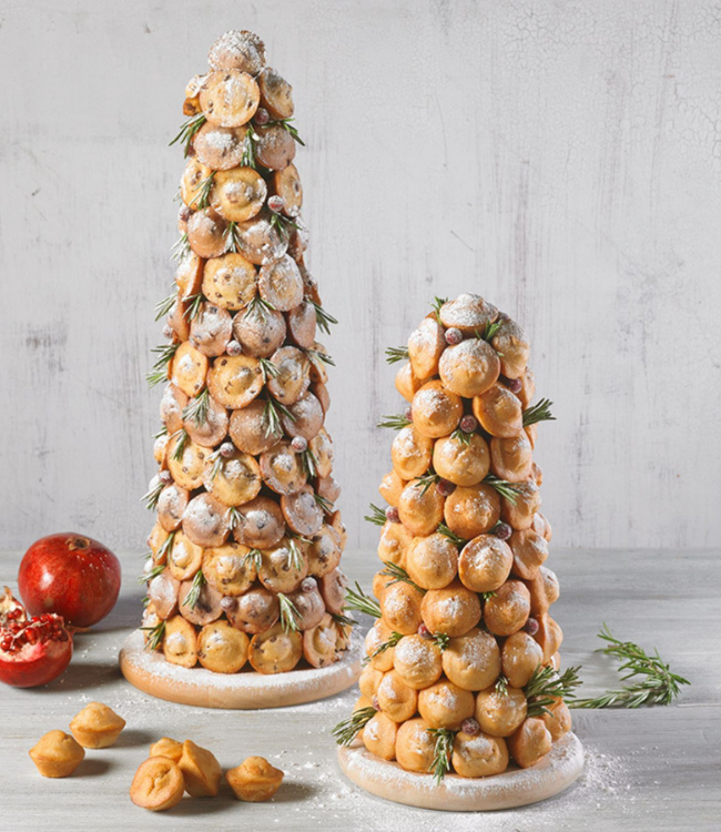 mini muffins decorated as christmas trees