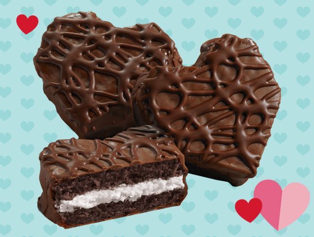 three valentine cakes choc