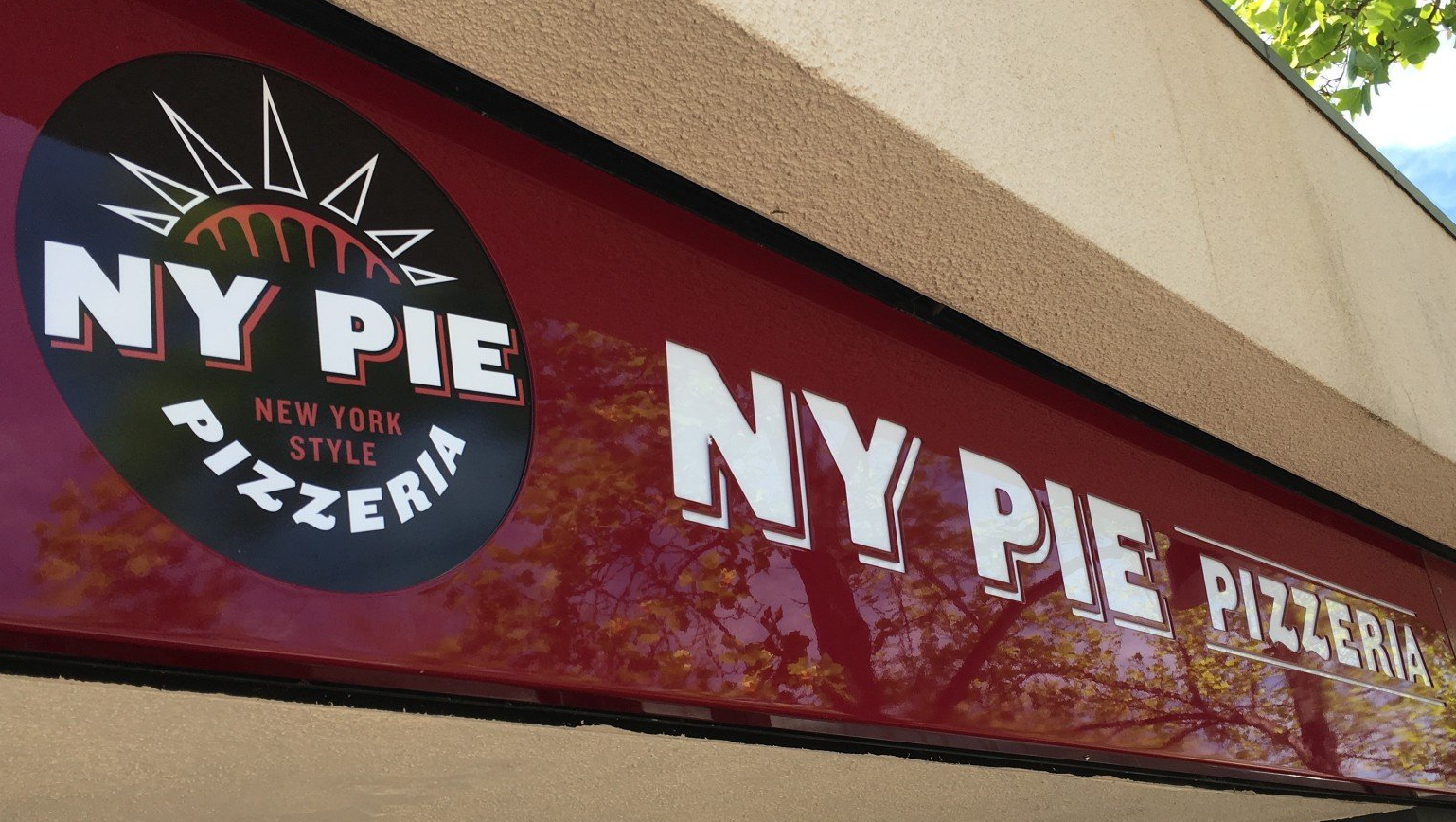 Santa Rosa S Best Pizza Delivery Takeout And Dine In Ny Pie