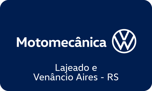 Motomecânica logo, Volkswagen service center in Lajeado and Venâncio Aires, RS. Blue background, white text and logo.