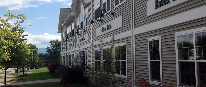 Two Story Apartment - Property Management in Essex Junction, VT