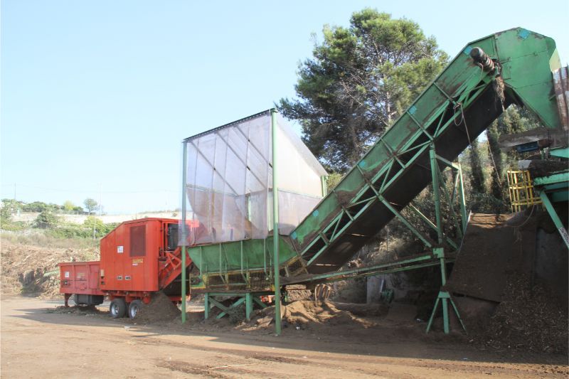 Operazioni di triturazione di materiali legnosi