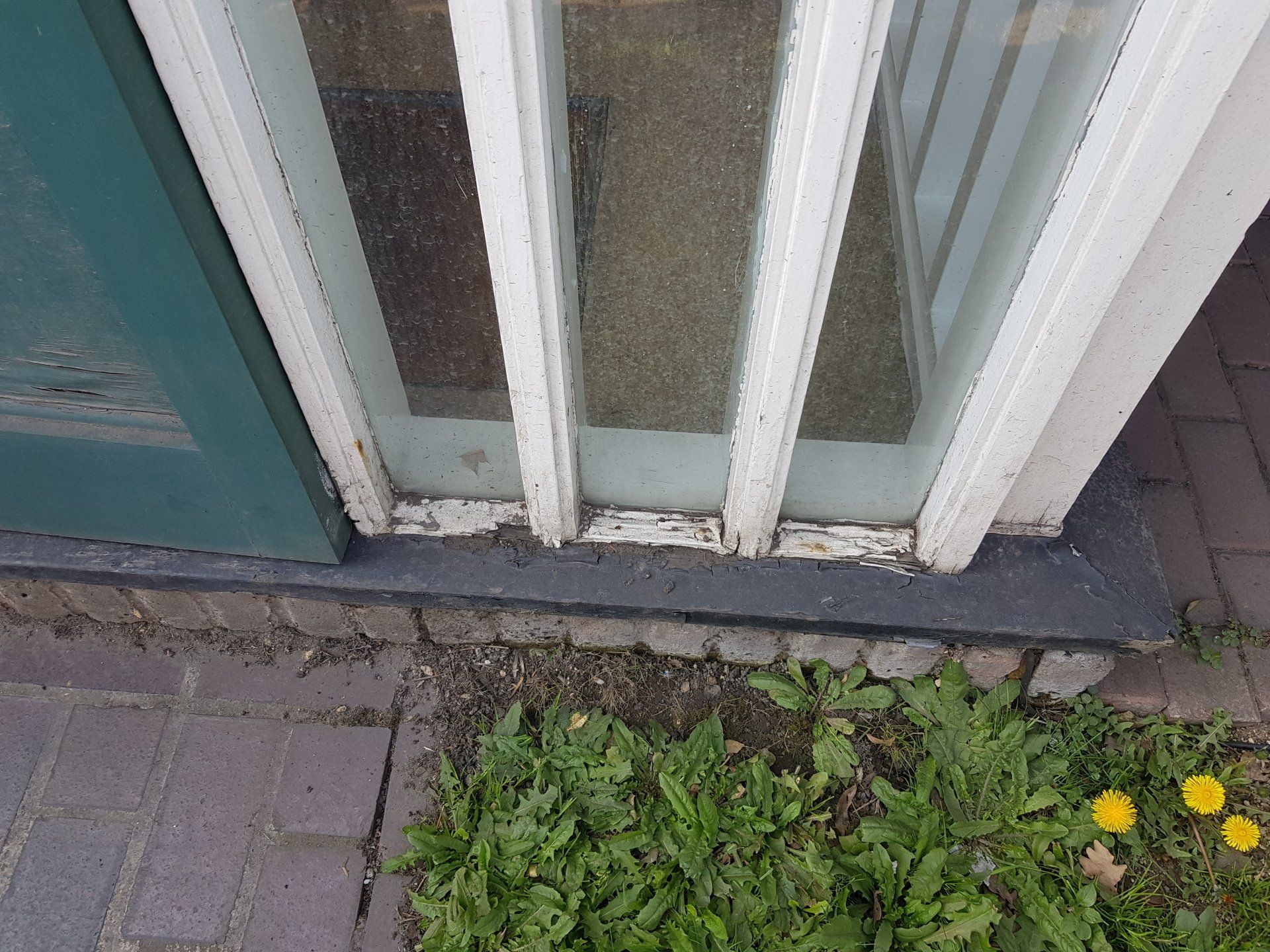 Mulberry Court window - before