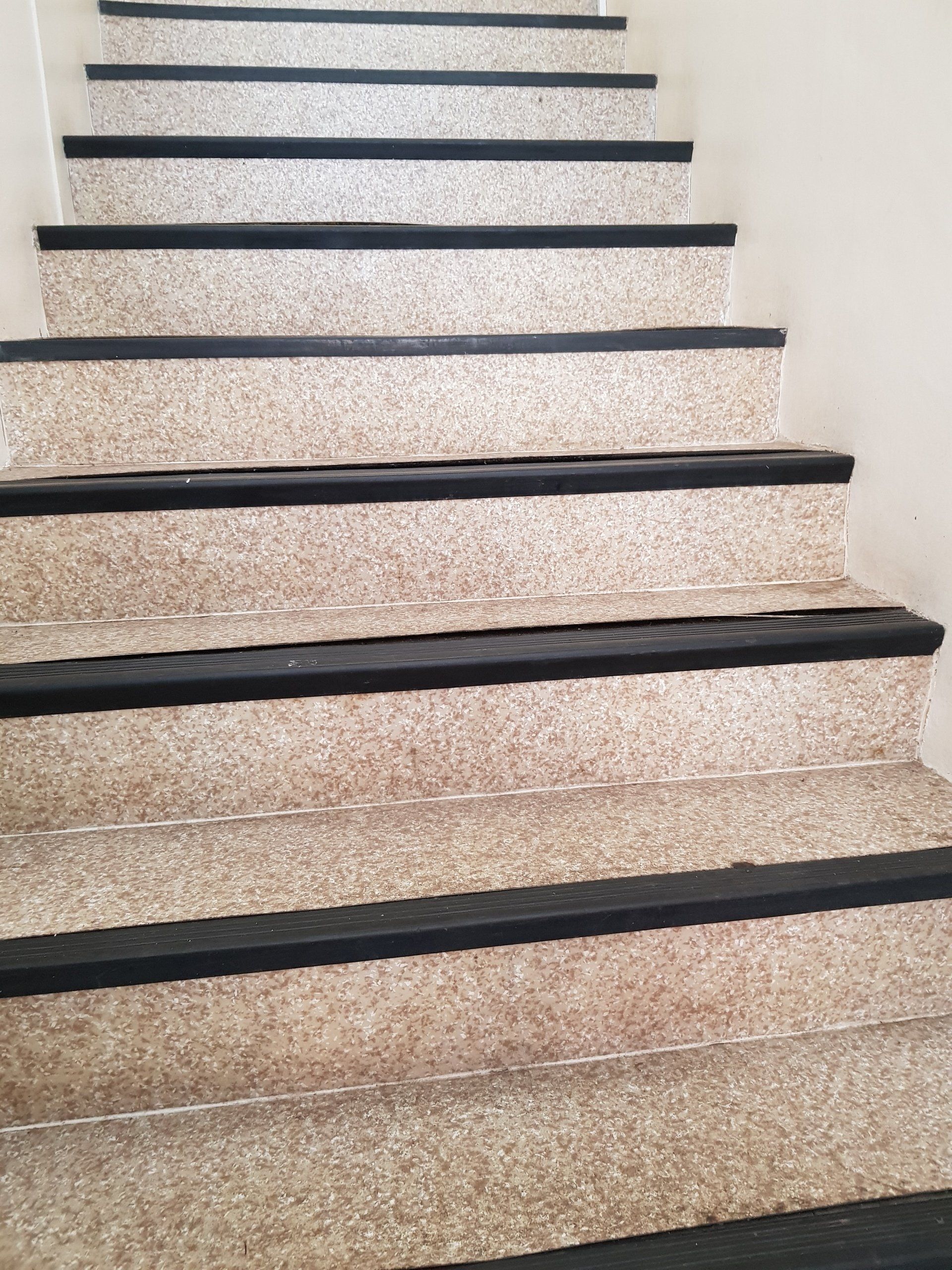 Mulberry Court staircase - before