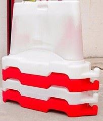 New Jersey in plastica impilati