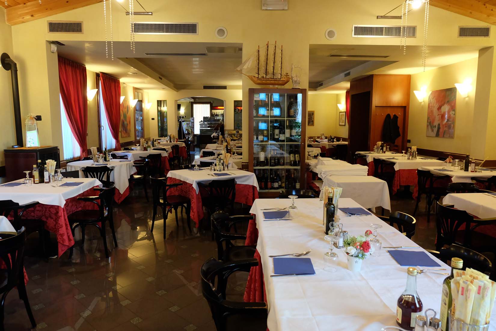 Ampia sala del ristorante per eventi