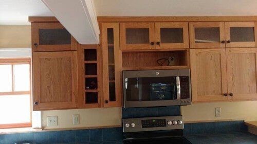 Custom glass view cabinets - Cabinets in Springfield, OR