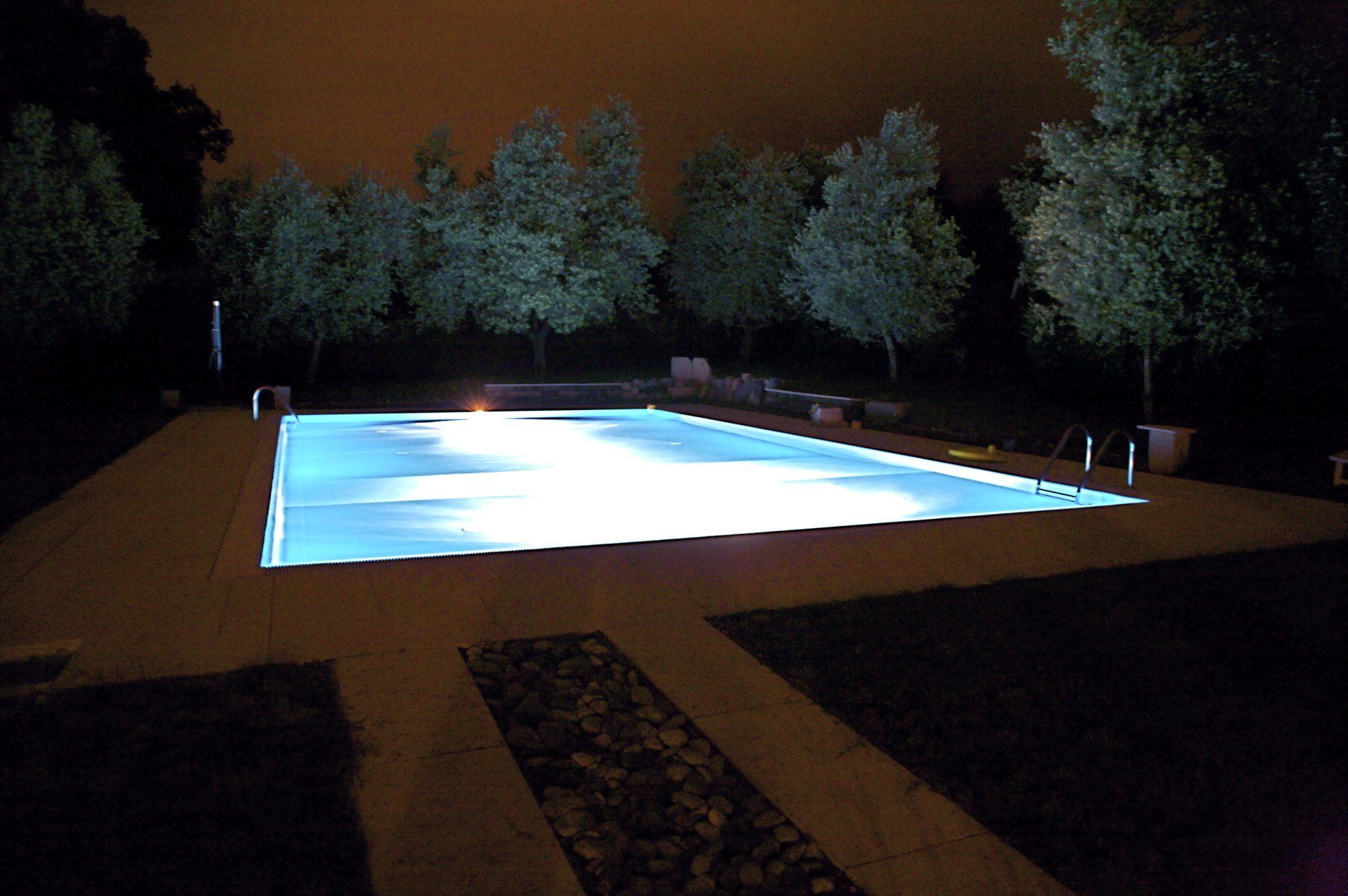 Piscina di azienda agrituristica