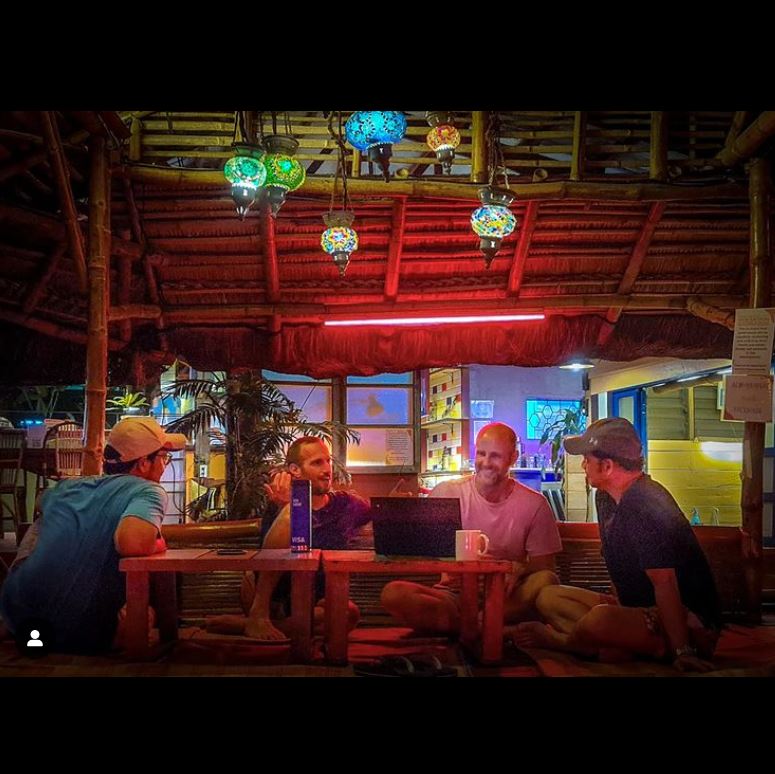 Gallery Flotsam and Jetsam Artists Beach Hostel