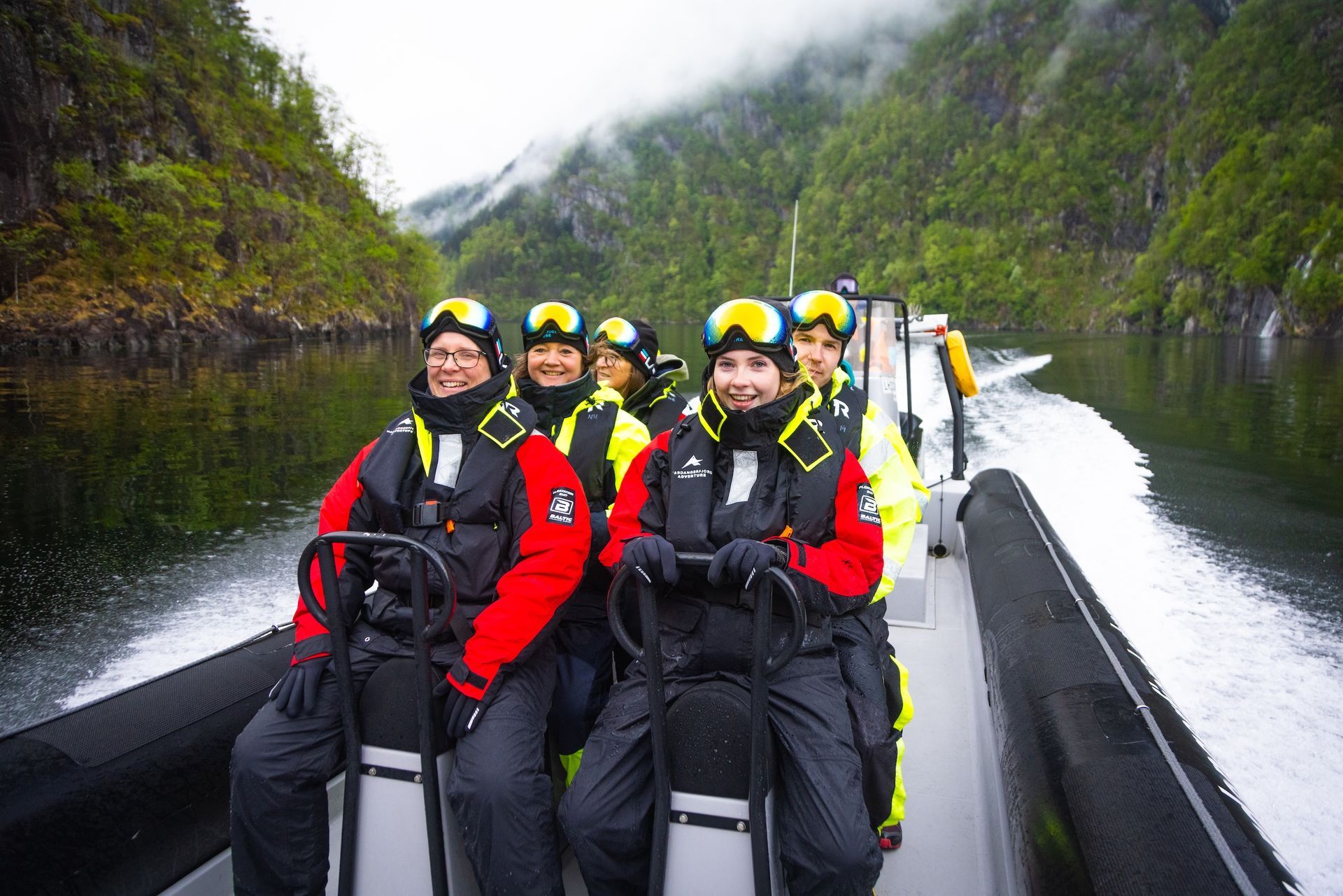 RIB-turar på Hardangerfjorden