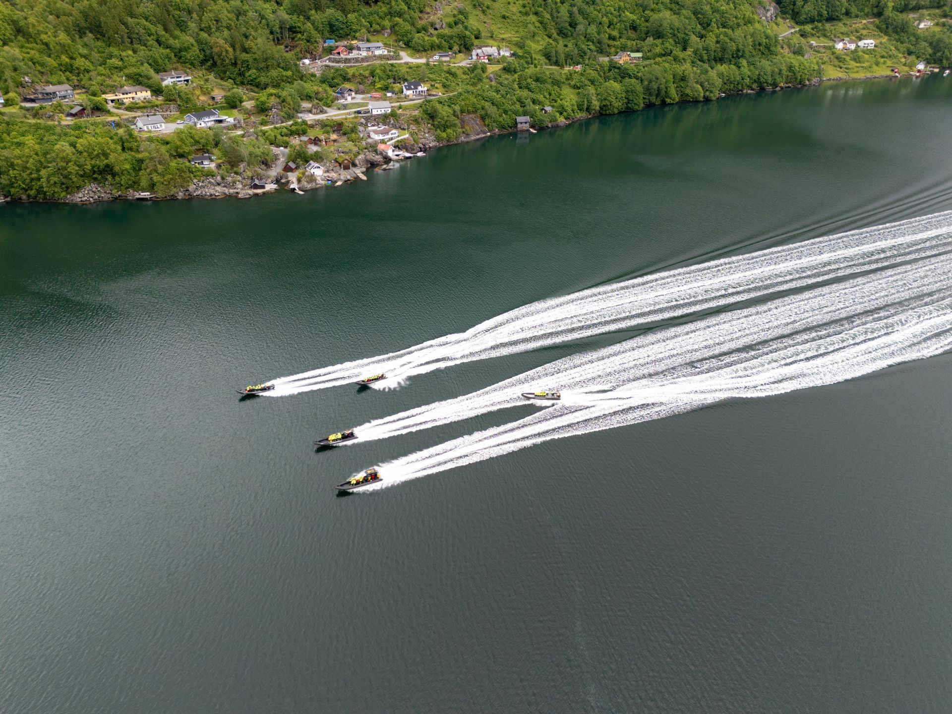 5 RIBs on a group tour in Fyksesund, Hardangefjord