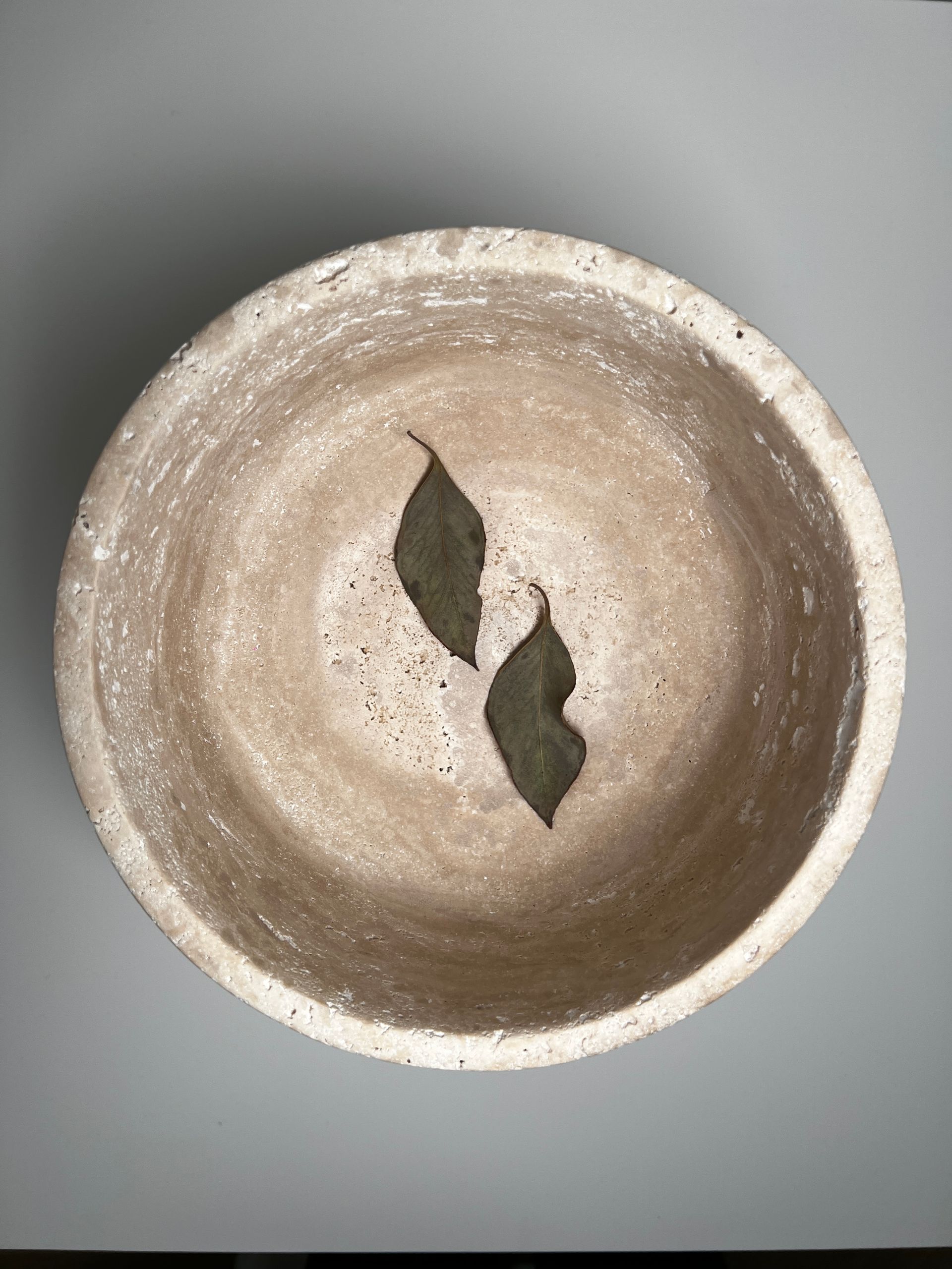 Travertine Bowl 'Pedestra' Medium