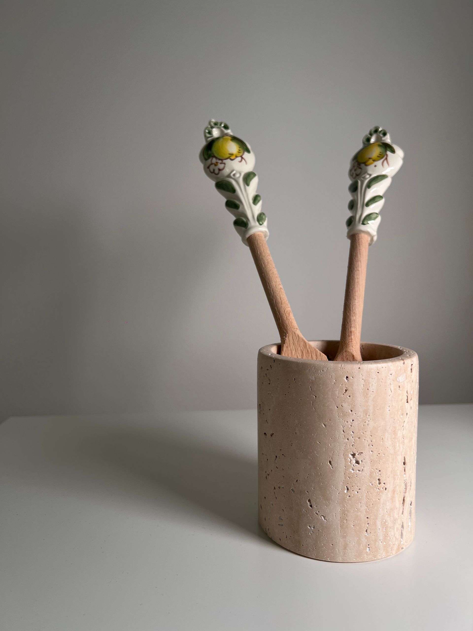 Travertine Jar 'Stretto'