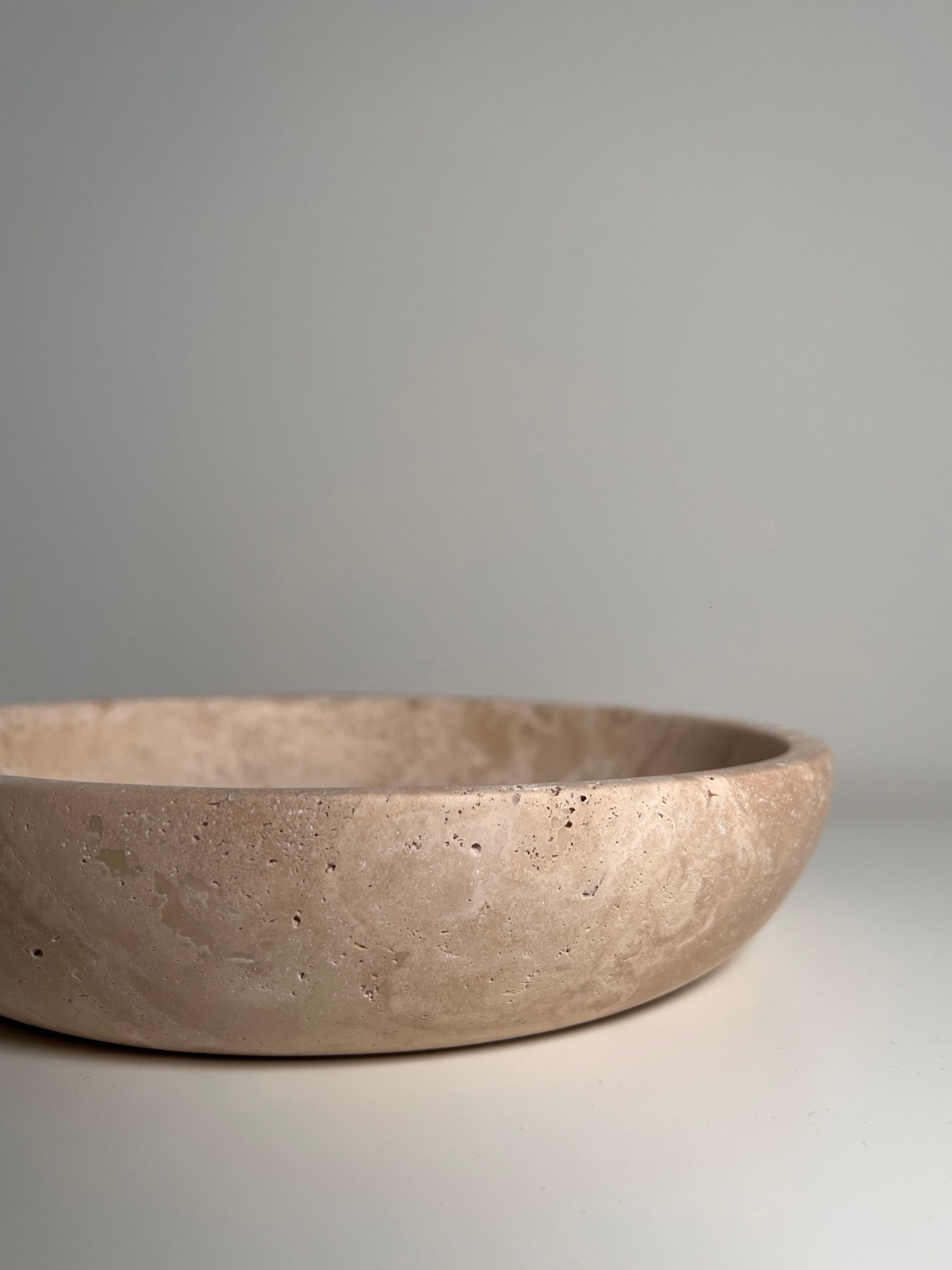 Travertine Bowl 'Venus'