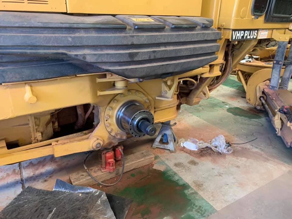 Oil Leak — Diesel Repairs in Alice Springs, NT