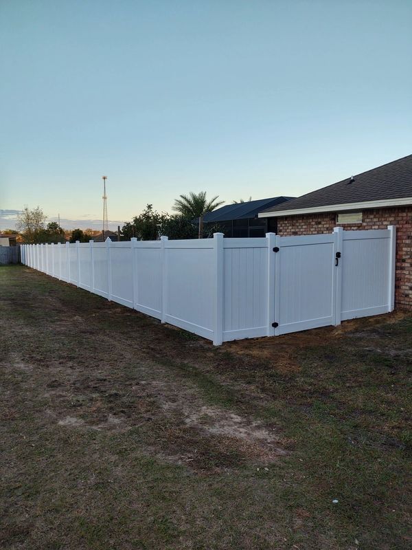 Vinyl Fence Installations in Pensacola, FL | Local Fence Company ...