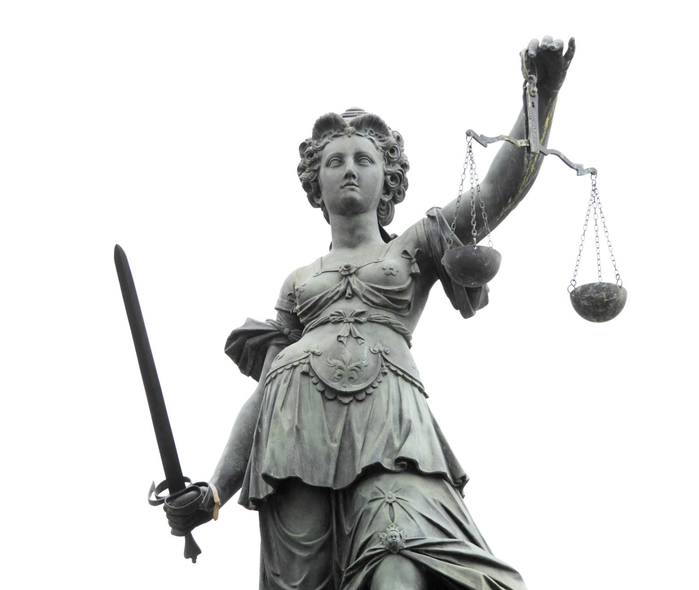 statua raffigurante dea della giustizia