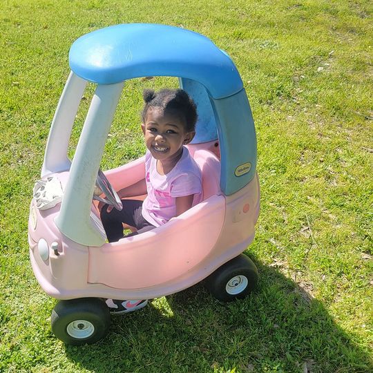 Cute Kids In The Toy Car – Texarkana, AR – Kid's Castle