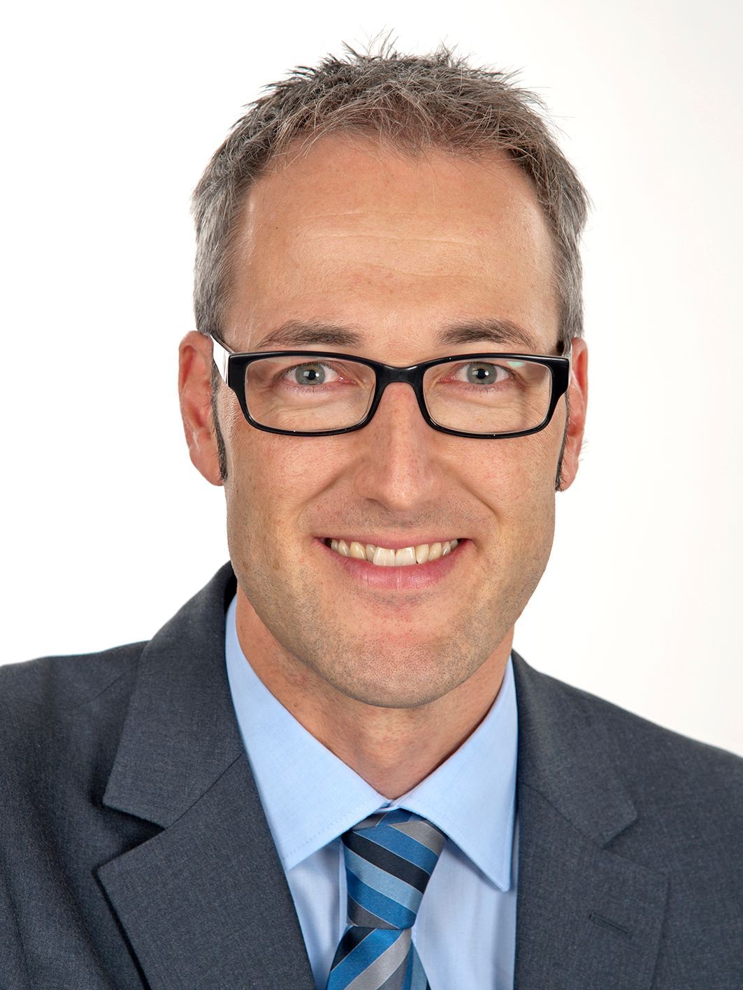 Prof. Dr.-Ing. Ralf Christel,
Technische Hochschule Würzburg-Schweinfurt (THWS)
Fakultät Maschinenbau
Beauftragter für duale Studiengänge am Standort Schweinfurt