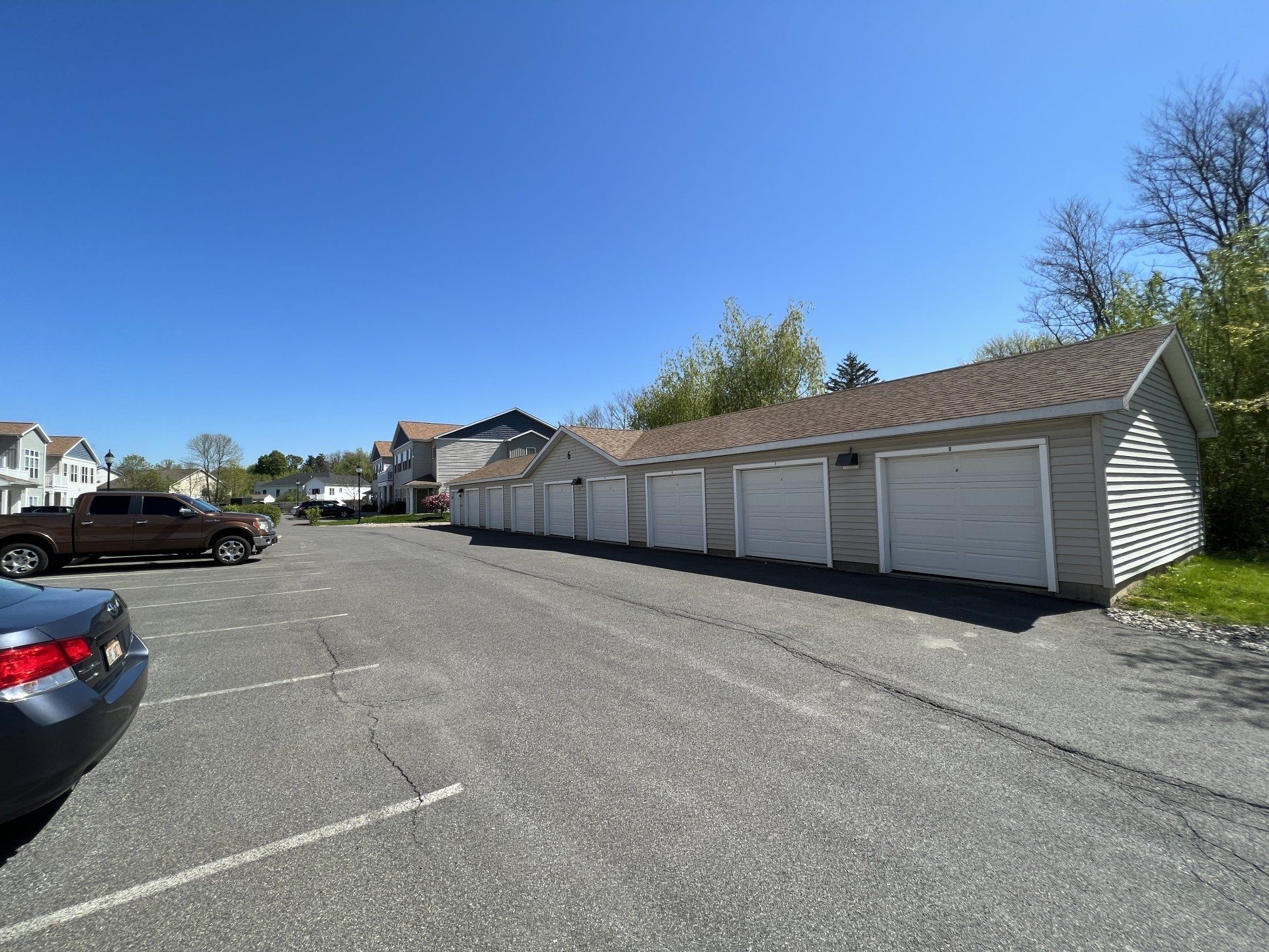 Locust View Apartments Parking Garage
