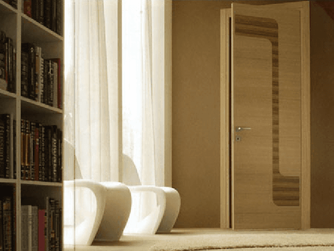 salotto con porta in faggio