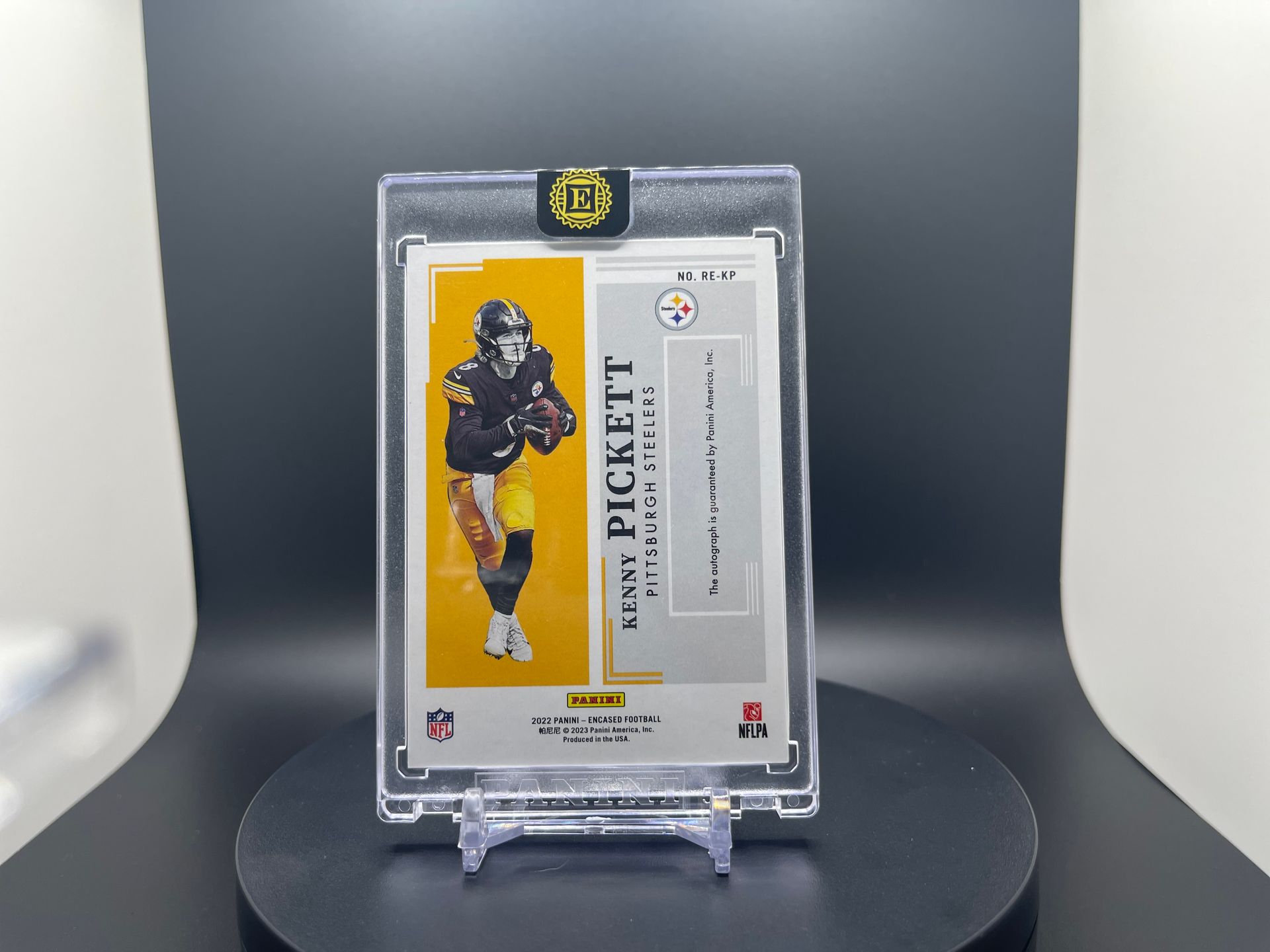 Kenny Pickett : 2022 Encased : #RE-KP : Rookie Endorsement Autograph  [Gold Ink] : 21/25 *** Super Rare ***