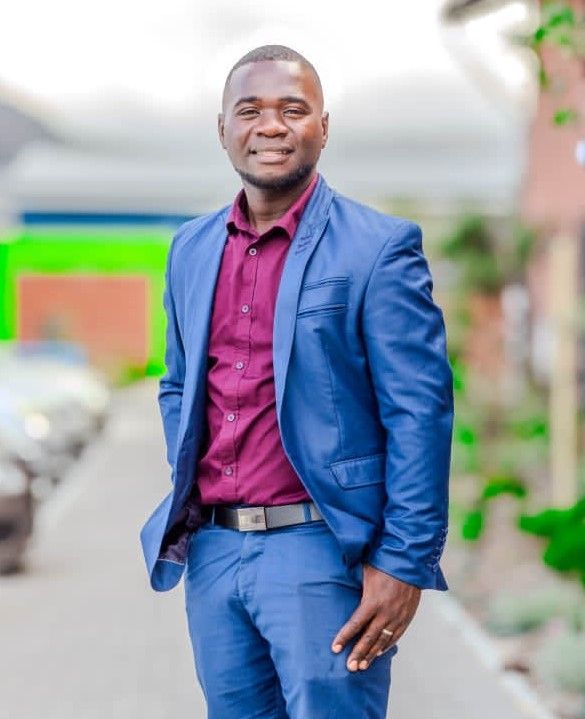 Pastor Elie Ngandahoruri