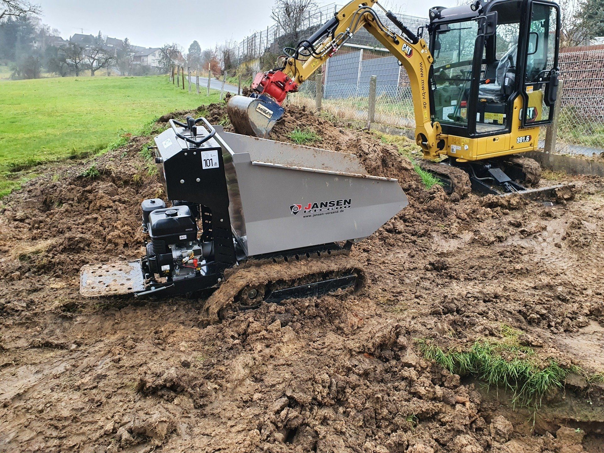 Kettendumper und Minibagger