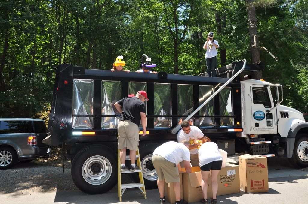 People Keep Busy on Truck | Athens, GA | Watson Trucking