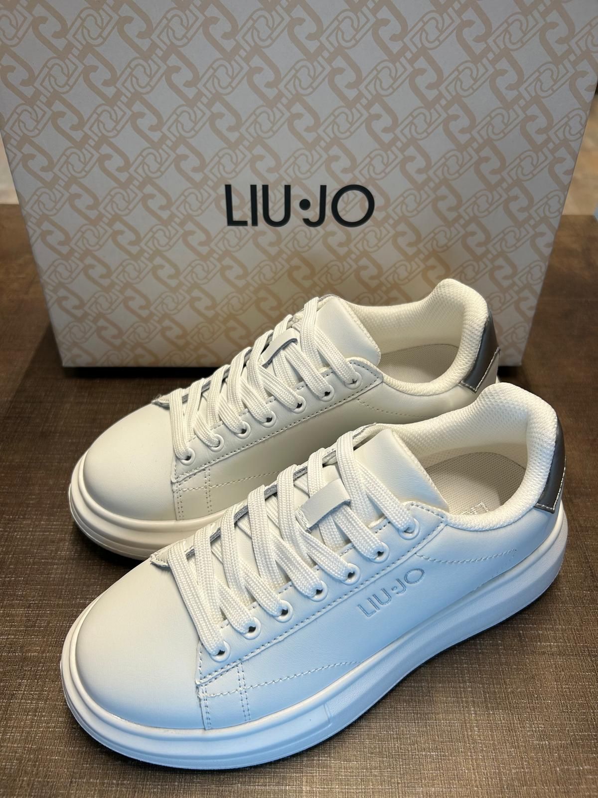 assortimento sneakers Liujo donna Padova Venezia Rovigo