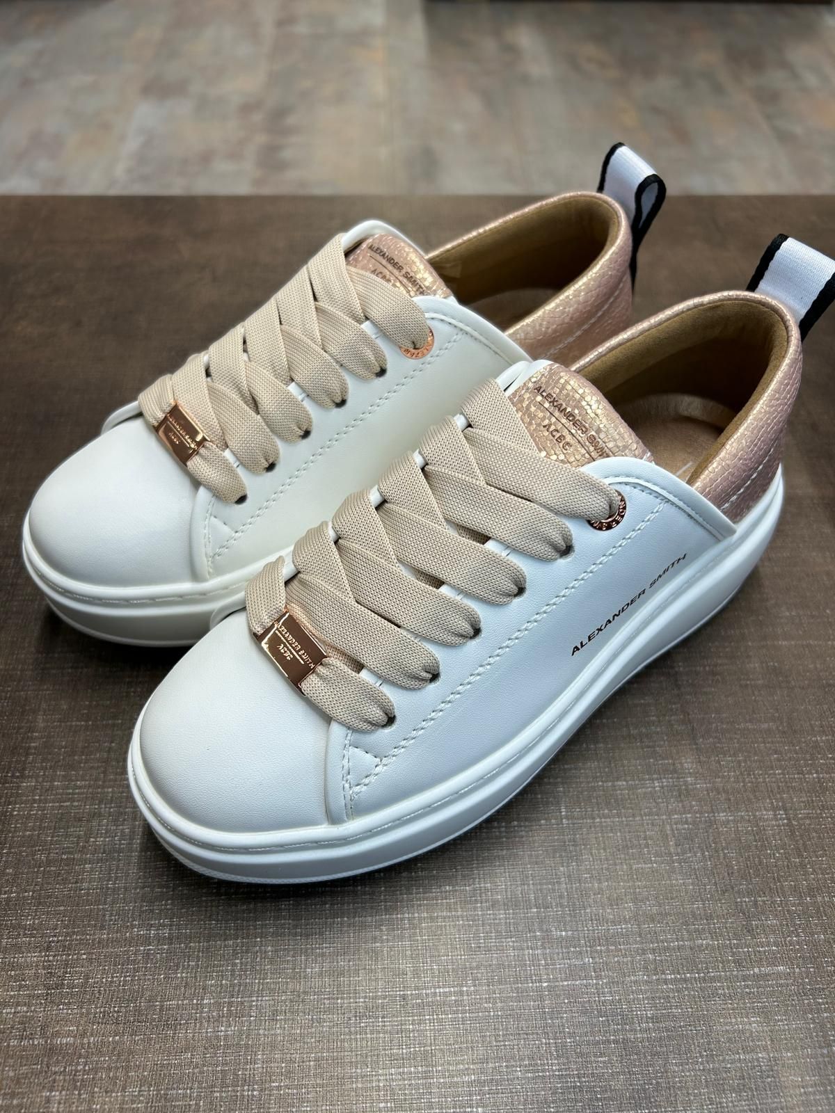 sneakers donna Padova Venezia Rovigo