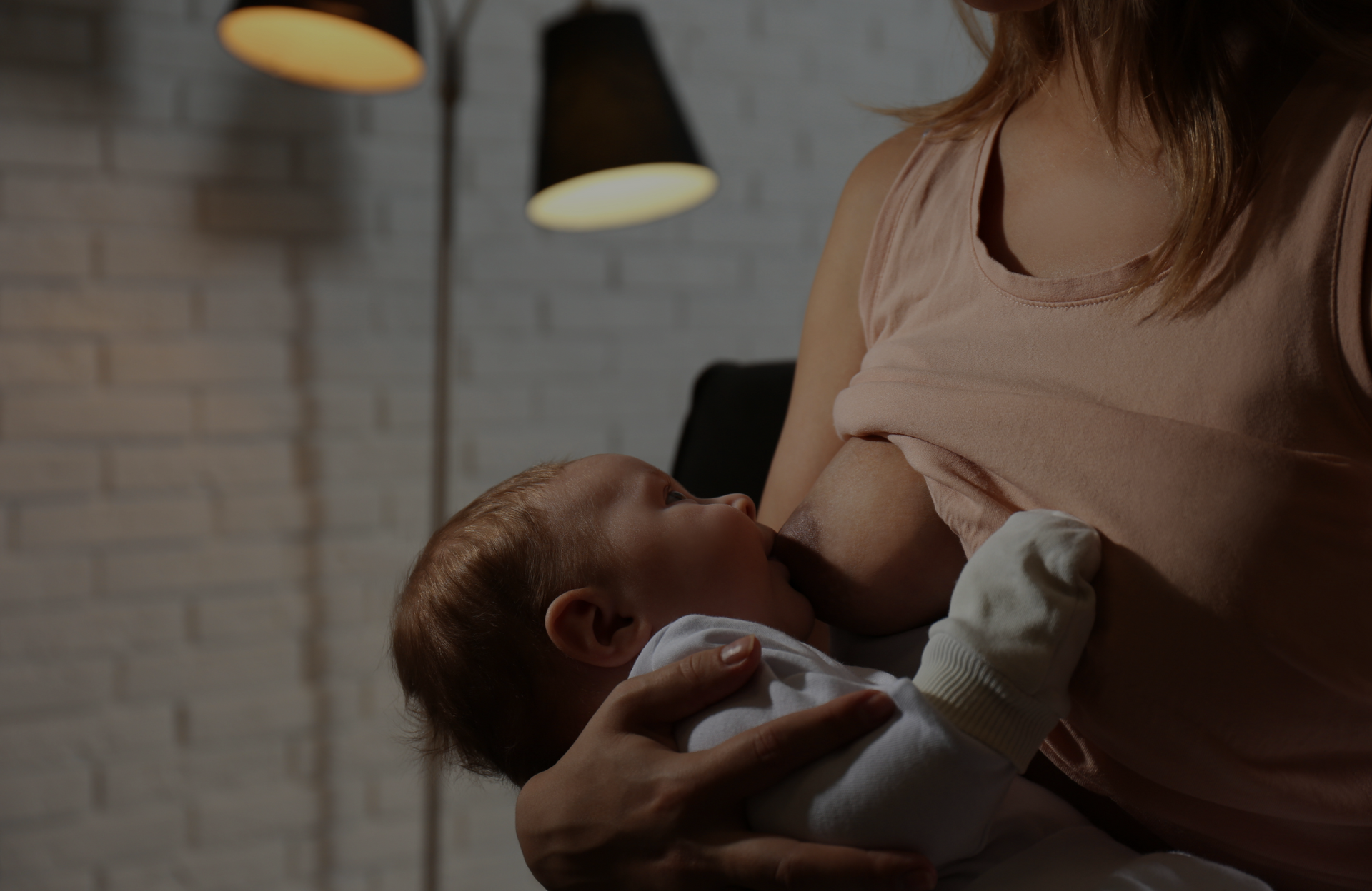 cómo cambia la leche materna durante el día y la noche
