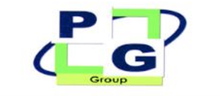 Logo con le lettere P e G blu, parentesi verdi e la parola 